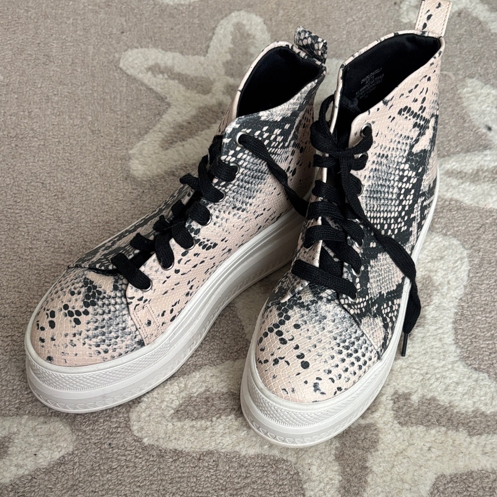 Madden girl snake print platform high top sneakers size 7.5